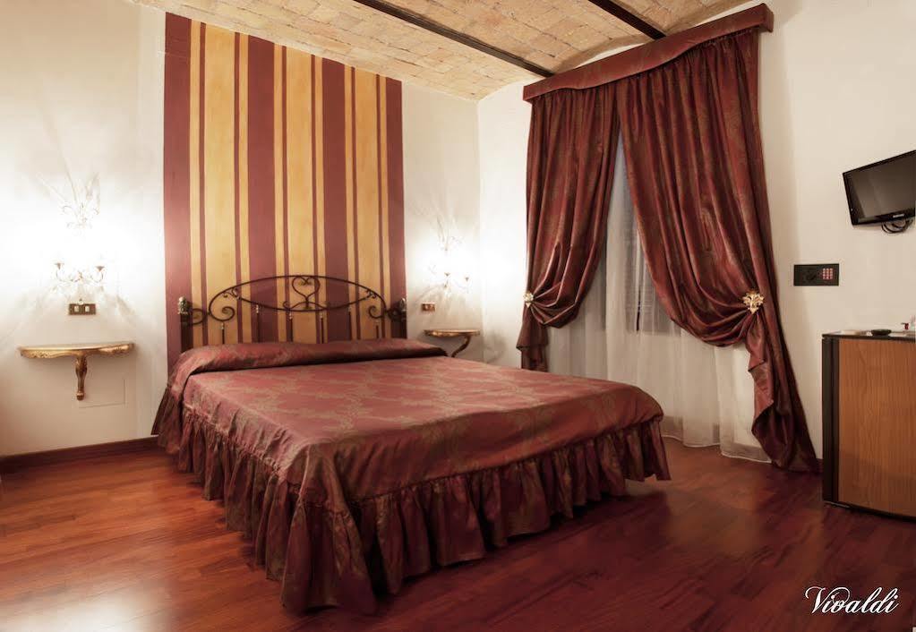 Hotel Antica Locanda Rome Exterior photo